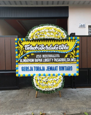 Papan Bunga Duka di Sumbawa Barat